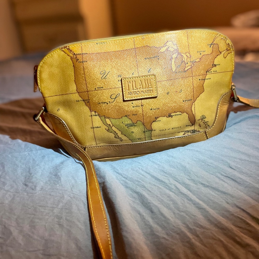 Alviero Martini geo map purse
